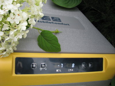 Холодильник MobileComfort MC-45 портативный компрессорный 33.5 литров, до -20С, питание 12/24/220V